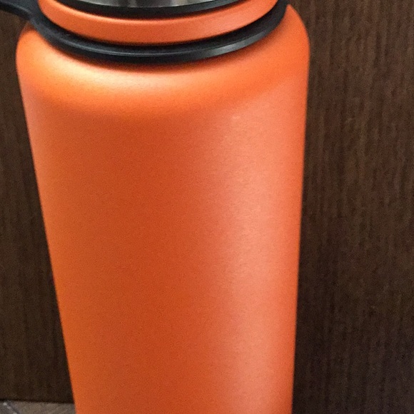 38oz water bottle - Picture 3 of 4